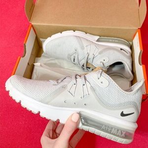 Nike Air Max Sequent 3 Sneakers Tennis Shoes sz 6